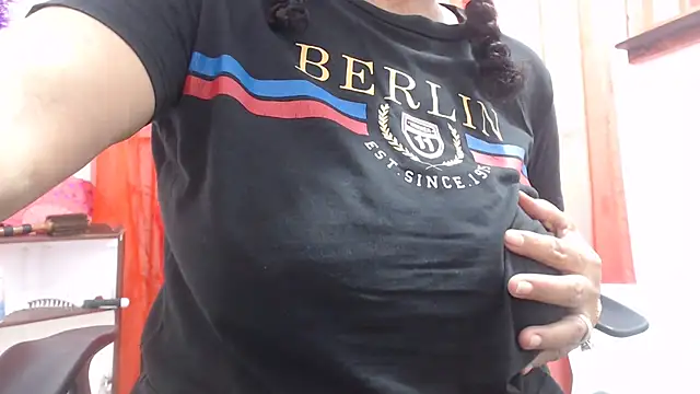 heyline milf online show from February 2026 02:34:02 AM