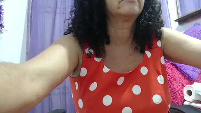 heyline milf online show from November 2025 10:02:01 PM