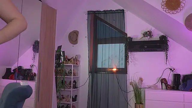 Amaliamour online show from March 2026 05:29:02 AM