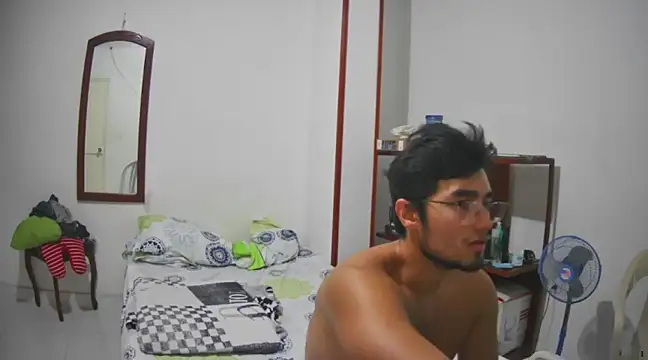 Snapshot of lechero226 chatting on March 2025 04:30:02 AM lechero226 online show from March 2025 04:30:02 AM