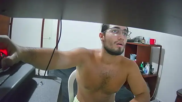 Snapshot of lechero226 chatting on September 2025 10:47:01 PM lechero226 online show from September 2025 10:47:01 PM