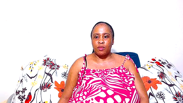 Ebonylovelyx online show from November 2025 04:55:02 PM