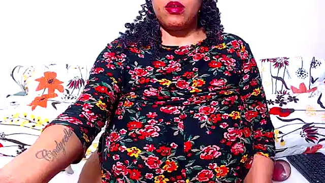 Snapshot of Ebonylovelyx chatting on October 2025 08:45:01 PM Ebonylovelyx online show from October 2025 08:45:01 PM