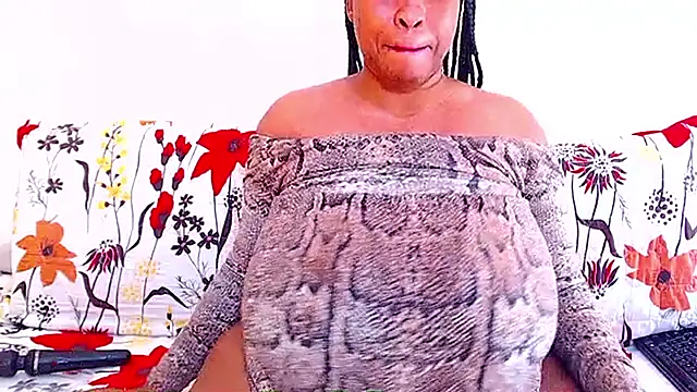 Ebonylovelyx online show from December 2025 12:51:02 PM
