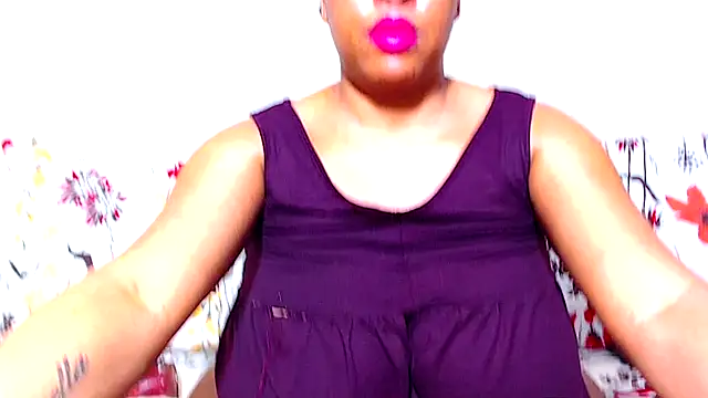 Ebonylovelyx online show from October 2025 03:27:01 AM