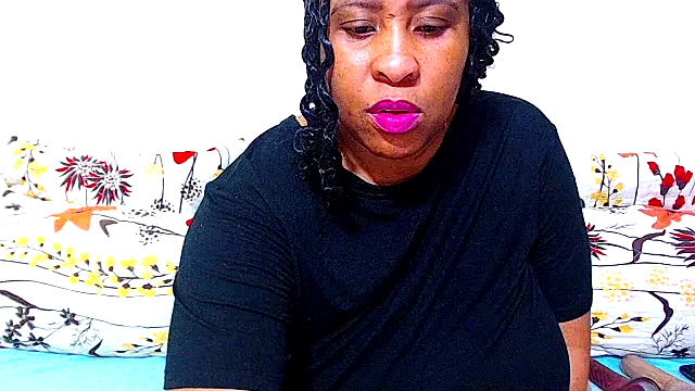 Snapshot of Ebonylovelyx chatting on September 2025 03:29:01 AM Ebonylovelyx online show from September 2025 03:29:01 AM