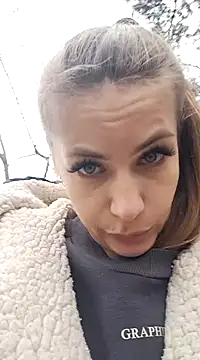 Snapshot of Keli_Jessi chatting on February 2025 01:27:01 PM Keli Jessi online show from February 2025 01:27:01 PM