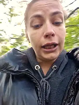 Keli Jessi online show from April 2026 01:07:02 PM