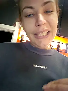 Keli Jessi online show from November 2025 01:58:01 PM