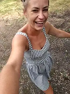 Keli Jessi online show from July 2026 12:59:02 PM
