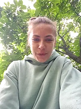 Snapshot of Keli_Jessi chatting on May 2026 01:29:01 PM Keli Jessi online show from May 2026 01:29:01 PM