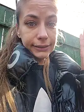 Keli Jessi online show from March 2026 12:39:02 PM