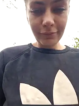 Keli Jessi online show from November 2025 12:50:02 PM