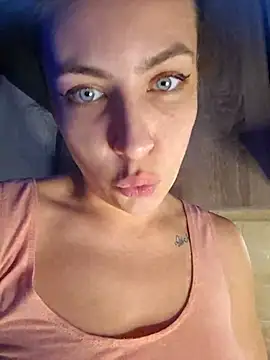 Keli Jessi online show from February 2026 08:30:01 PM