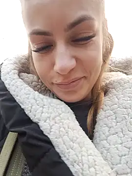 Snapshot of Keli_Jessi chatting on March 2025 01:17:01 PM Keli Jessi online show from March 2025 01:17:01 PM