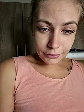 Snapshot of Keli_Jessi chatting on October 2025 06:21:01 PM Keli Jessi online show from October 2025 06:21:01 PM