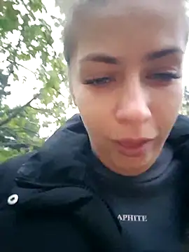 Keli Jessi online show from November 2025 02:21:01 PM