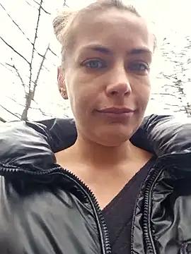 Keli Jessi online show from March 2026 01:02:01 PM