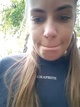 Keli Jessi online show from November 2025 02:10:02 PM