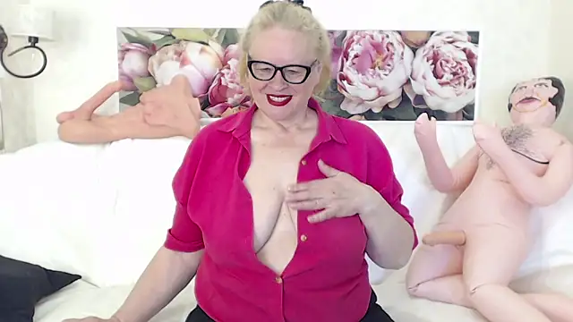FlaviaSquirts online show from May 2026 07:46:02 AM