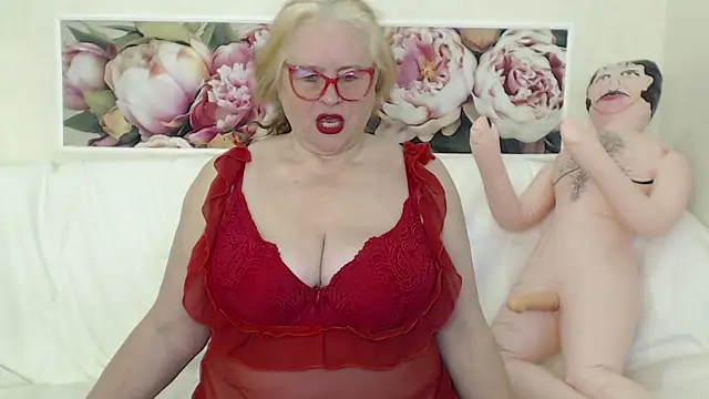 FlaviaSquirts online show from February 2026 07:28:01 AM