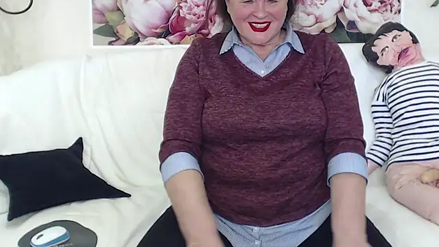 FlaviaSquirts online show from February 2025 09:56:02 AM