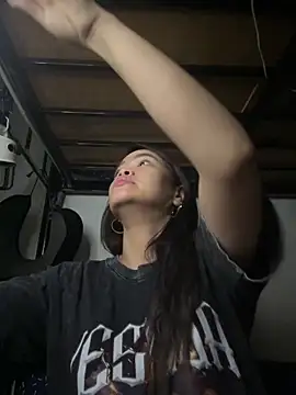 Snapshot of pinay4uwithagoodheart chatting on May 2026 05:53:02 PM pinay4uwithagoodheart online show from May 2026 05:53:02 PM