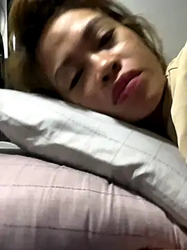 Snapshot of pinay4uwithagoodheart chatting on October 2025 09:44:01 PM pinay4uwithagoodheart online show from October 2025 09:44:01 PM