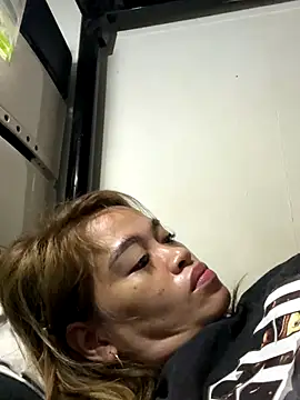 Snapshot of pinay4uwithagoodheart chatting on December 2025 08:41:02 AM pinay4uwithagoodheart online show from December 2025 08:41:02 AM