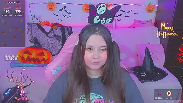 Lolisuccub online show from November 2025 04:18:02 PM