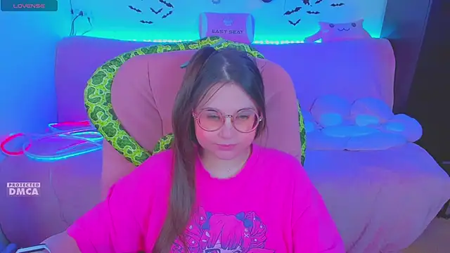 Lolisuccub online show from June 2026 05:02:01 PM