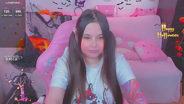 Snapshot of Lolisuccub chatting on December 2025 03:02:02 PM Lolisuccub online show from December 2025 03:02:02 PM