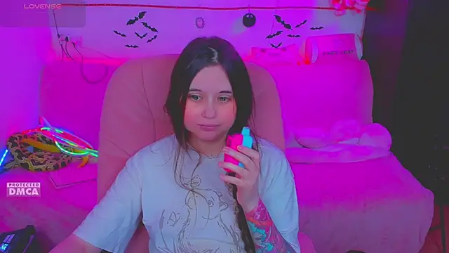 Lolisuccub online show from April 2026 02:14:01 PM