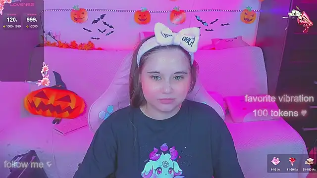 Lolisuccub online show from October 2025 07:55:01 PM