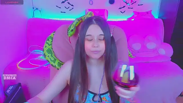 Lolisuccub online show from May 2026 05:09:01 PM