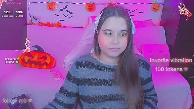 Lolisuccub online show from October 2025 06:42:01 PM