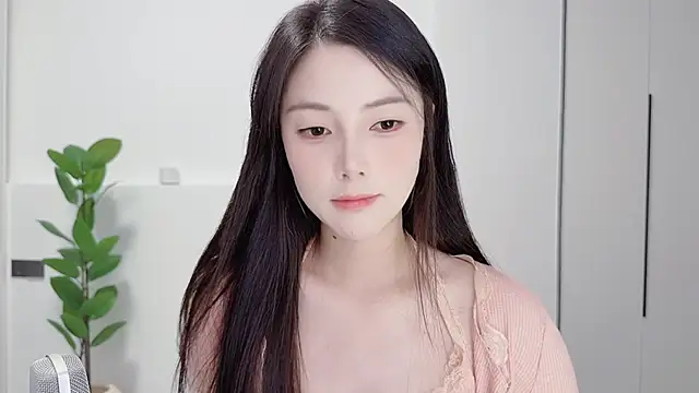 Snapshot of HaagenDazs_ chatting on October 2025 01:33:01 PM HaagenDazs online show from October 2025 01:33:01 PM