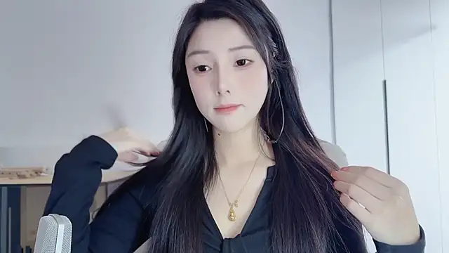 Snapshot of HaagenDazs_ chatting on February 2026 02:57:01 AM HaagenDazs online show from February 2026 02:57:01 AM