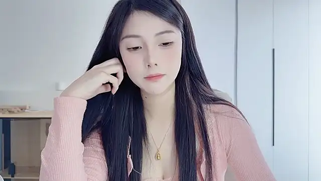 Snapshot of HaagenDazs_ chatting on February 2026 04:02:02 AM HaagenDazs online show from February 2026 04:02:02 AM