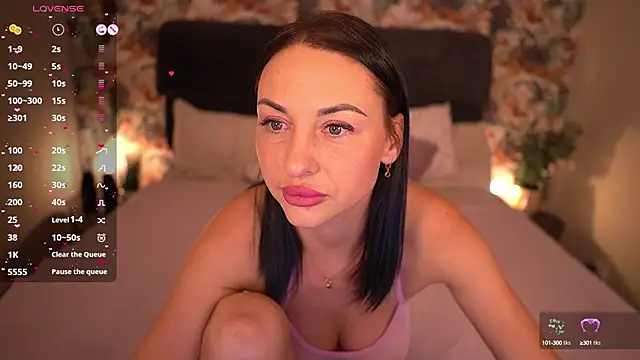 KristiiMax online show from September 2025 04:22:02 PM