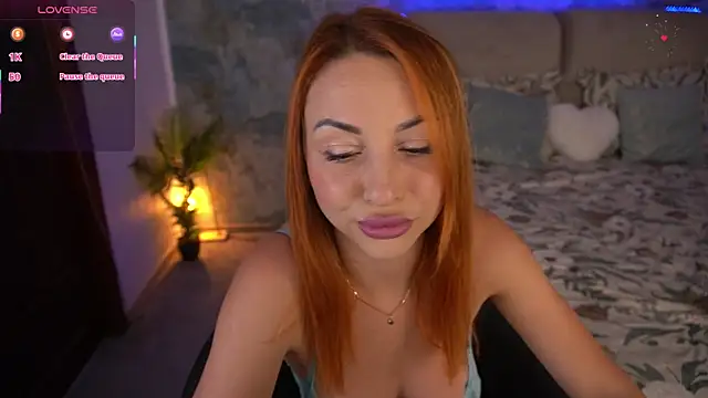 Snapshot of KristiiMax chatting on July 2026 07:28:02 PM KristiiMax online show from July 2026 07:28:02 PM