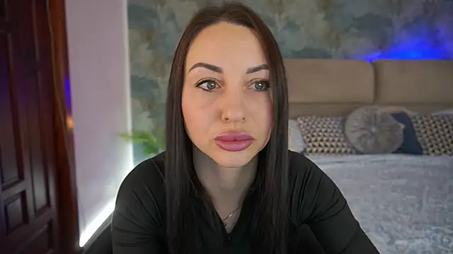 KristiiMax online show from February 2026 09:18:01 AM