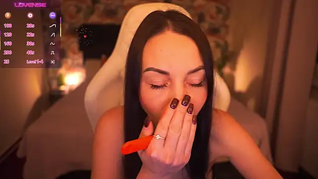 KristiiMax online show from January 2026 04:45:01 PM