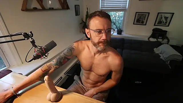 BradBronton online show from May 2026 08:56:01 PM