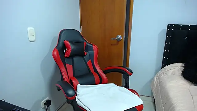 Ursulawhite69 online show from April 2026 02:04:02 AM