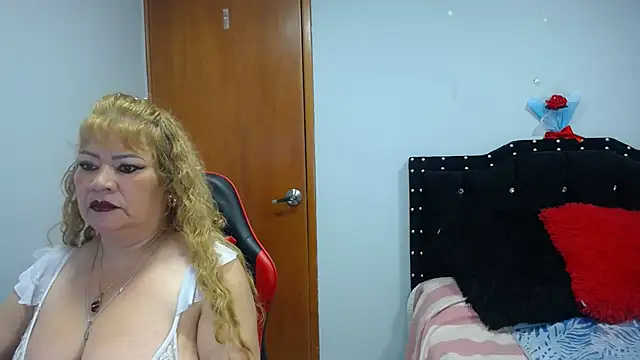 Ursulawhite69 online show from February 2026 12:22:01 AM