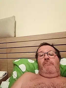 Snapshot of mike9473 chatting on September 2025 08:49:01 PM mike9473 online show from September 2025 08:49:01 PM