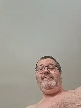 Snapshot of mike9473 chatting on June 2026 06:58:01 AM mike9473 online show from June 2026 06:58:01 AM