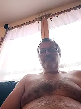 Snapshot of mike9473 chatting on October 2025 04:41:02 PM mike9473 online show from October 2025 04:41:02 PM