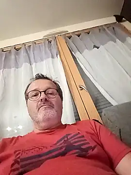 Snapshot of mike9473 chatting on October 2025 05:24:01 PM mike9473 online show from October 2025 05:24:01 PM